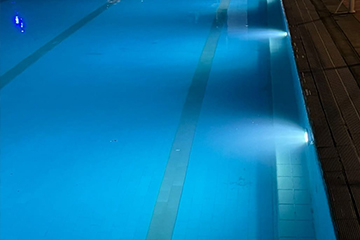 Illuminazione notturna per piscina